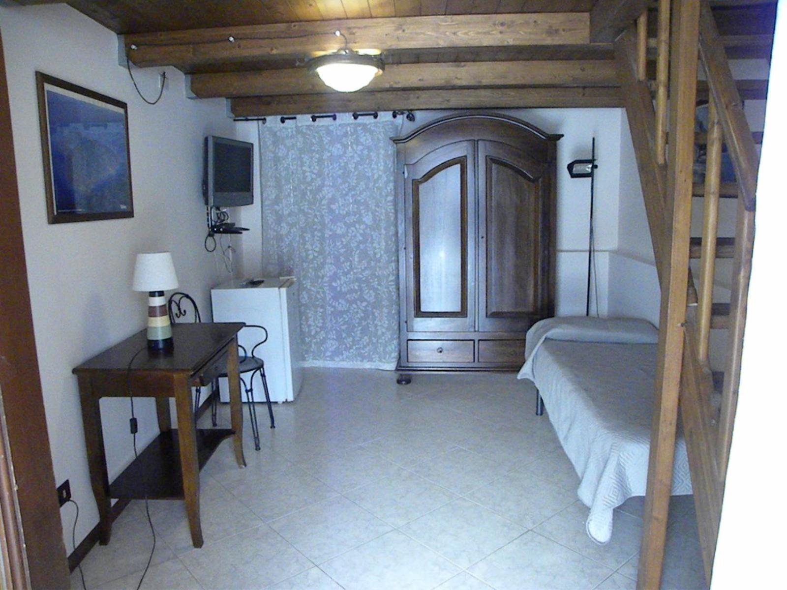 Case Vacanze Albamarina Липари Екстериор снимка
